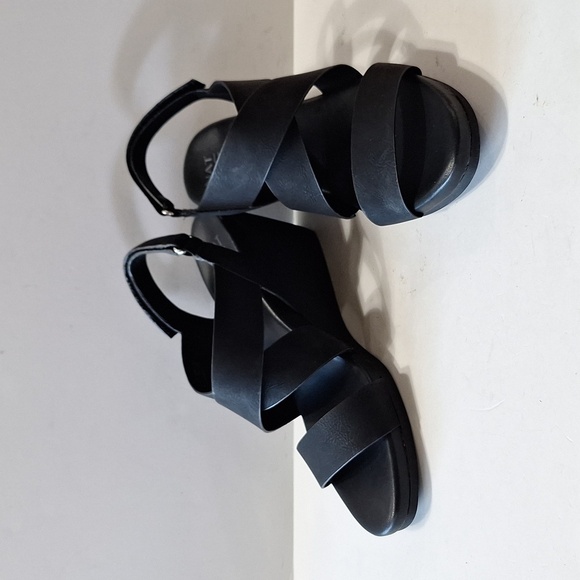 Naturalizer (NEW) Black Palmer Wedge Comfort Strappy Platform Sandal Size 9.5 - Picture 12 of 14